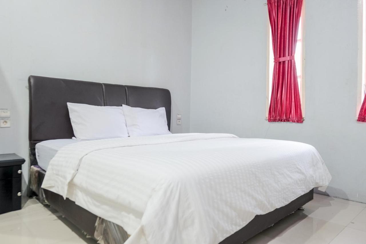 Djaboerigin Mongonsidi Guest House Redpartner Medan Exterior foto