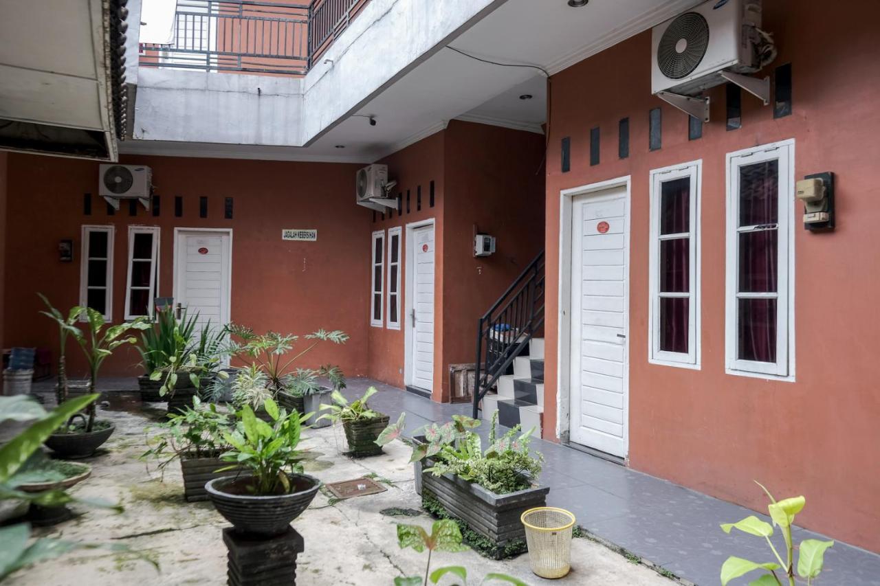Djaboerigin Mongonsidi Guest House Redpartner Medan Exterior foto